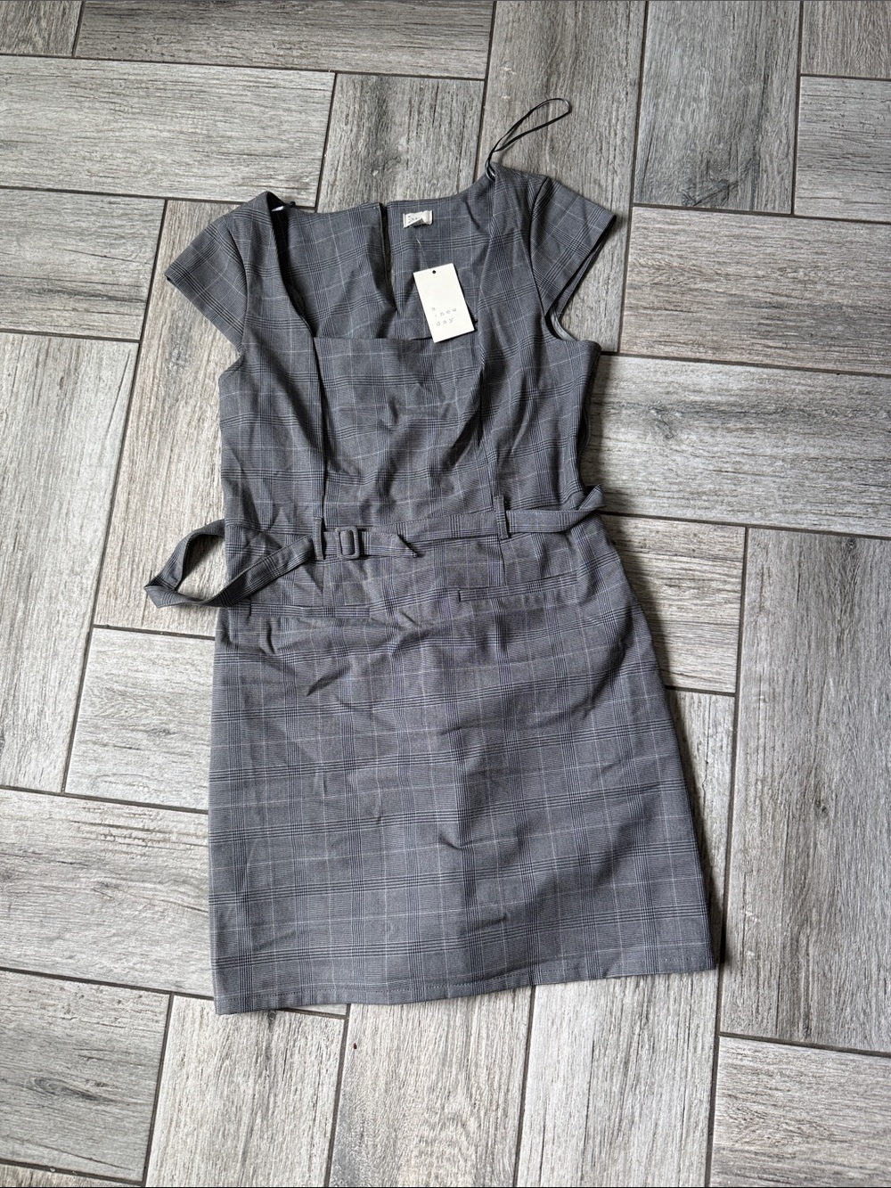 a new day Gray Plaid Cap-Sleeve Sheath Dress